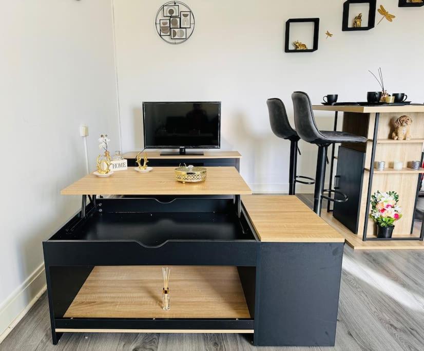 Isval Wifi-Hyper Centre Cognac Apartment ภายนอก รูปภาพ