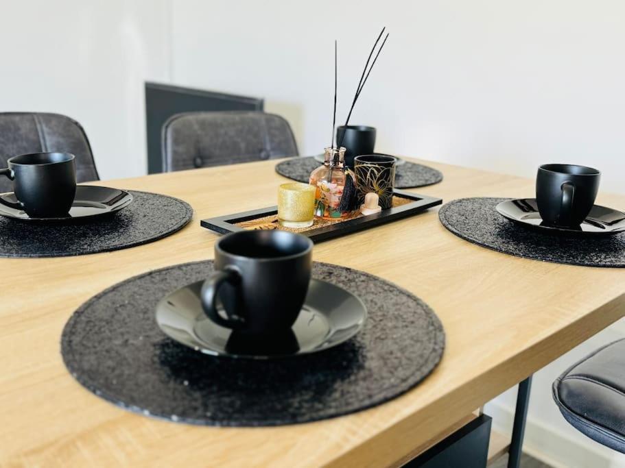 Isval Wifi-Hyper Centre Cognac Apartment ภายนอก รูปภาพ