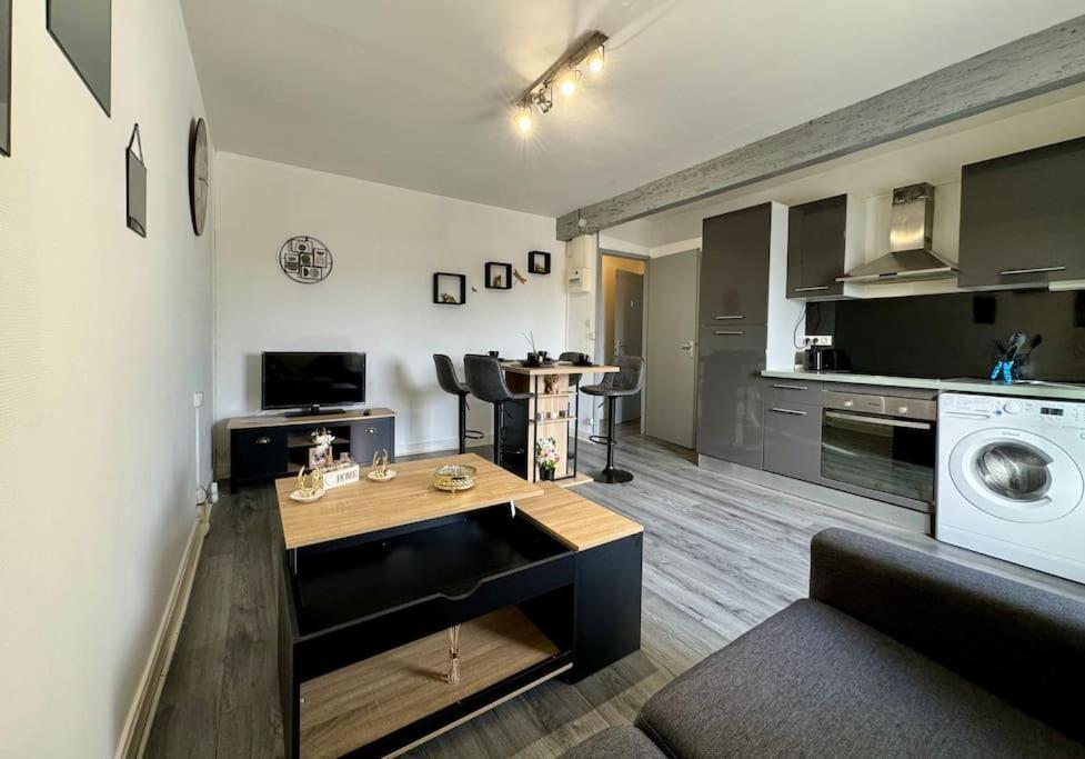Isval Wifi-Hyper Centre Cognac Apartment ภายนอก รูปภาพ